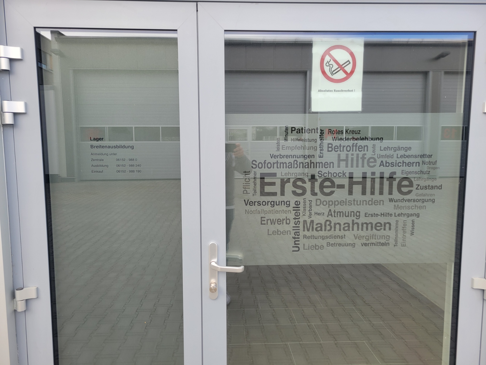 Fenster- / Schaufensterfolierung im Druckverfahren